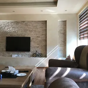 https://lili-apartman.marianskelaznehotels.net