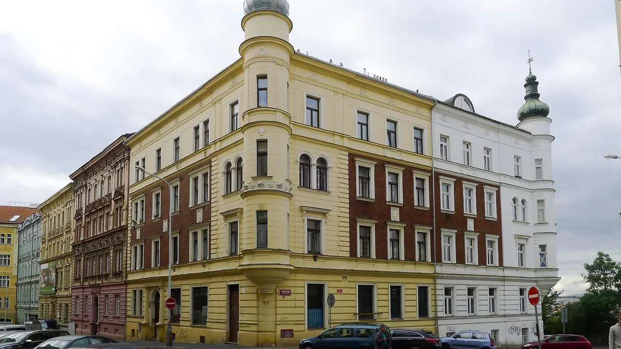 Metro Apartment Prague By Main Train And Bus Station Czechy